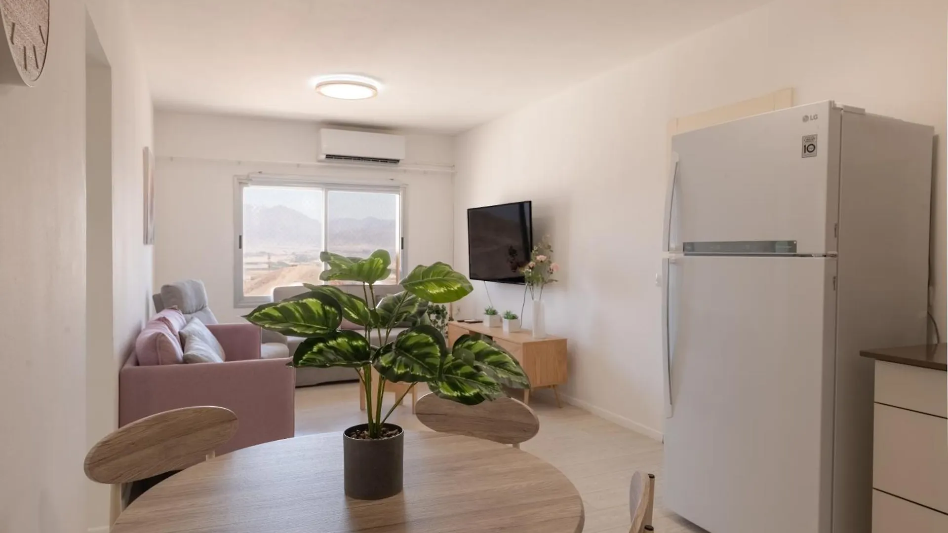 Eilat Spring Vacation-Amazing Pool Apartment Israel